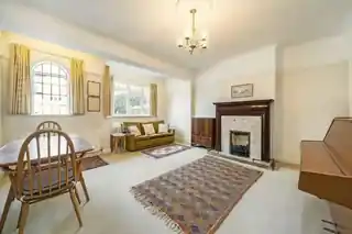 14 Crescent Way, photo 2