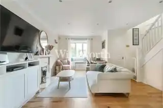 14 Crothall Close, photo 2