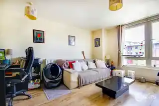 14 Crown Close, photo 4