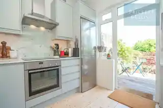 14 Ellington Road, photo 4