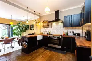 14 Falmer Road, photo 3