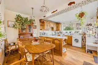 14 Garendon Gardens, photo 4