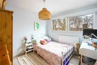14 Goldman Close, photo 4