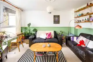 14 Goldman Close, photo 3