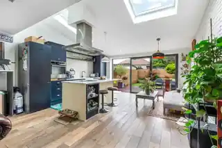 14 Hawthorne Avenue, photo 2