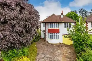 14 Holmwood Road, photo 2