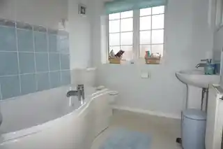 14 Hurst Close, photo 4