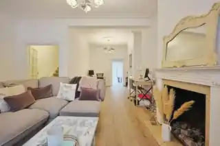 14 Kelvedon Road, photo 3