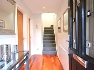 14 Kempe Road, photo 2