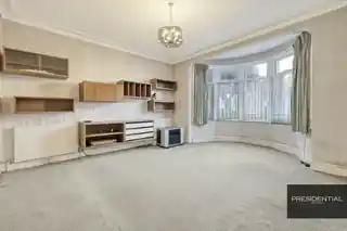 14 Kenwood Gardens, photo 2