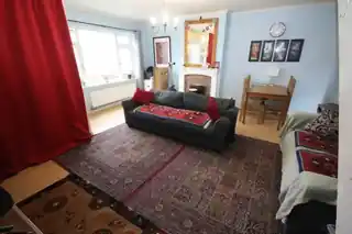 14 Kingston Close, photo 2