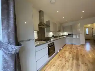 14 Lockwood Road, photo 2