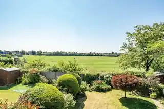 14 Maychurch Close, photo 4