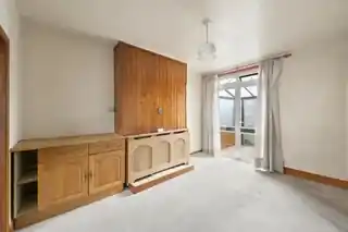 14 Montague Avenue, photo 3