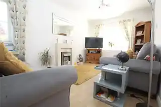 14 Newacres Road, photo 3