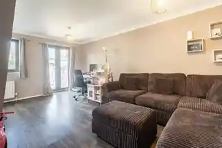 14 Oakhurst Close, photo 4