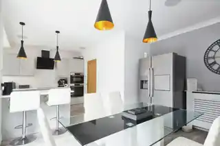 14 Park Grove, photo 3