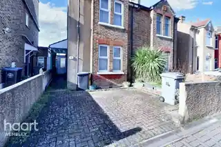 14 Pembroke Road, photo 2