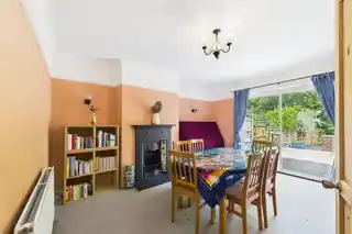 14 Southbourne Close, photo 3