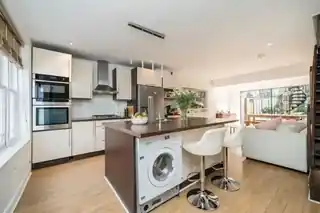 14 St James Street, photo 3