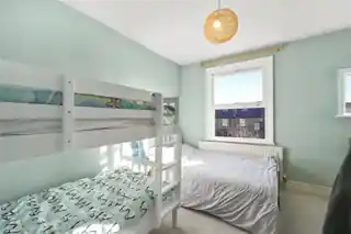 14 Stapleton Hall Road, photo 3