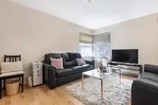 14 Tash Place, photo 3