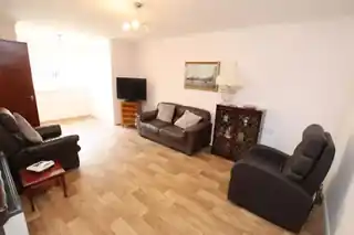 14, Tudor Court, Hatherley Crescent, photo 4