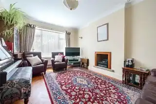 14 Tudor Road, photo 2