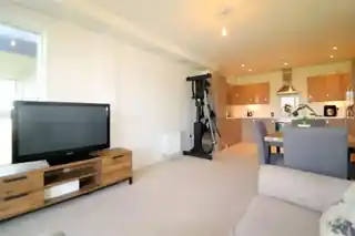 14, Vanacker Court, Larner Road, photo 4