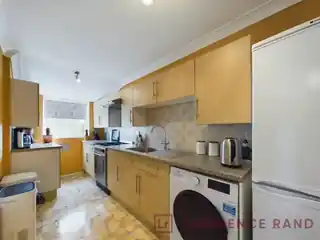 14 Warsaw Close, photo 3