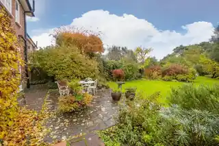 14 Woodlands Road, photo 4