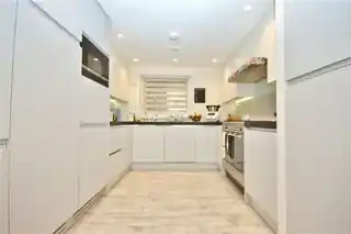 140 Edgar Road, photo 2