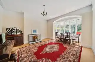 140 Foxley Lane, photo 2