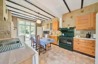 140 Foxley Lane, photo 4