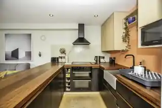 140 Sterling Gardens, photo 4