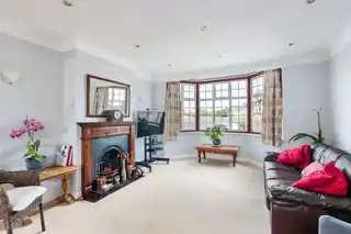 141 Camborne Road, photo 2