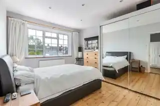 141 Camborne Road, photo 4