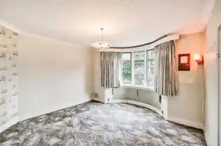 141 Larkshall Road, photo 3