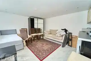 1414 Greenford Road, photo 4
