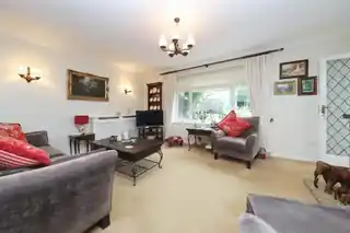 142 Bury Street, photo 2
