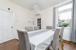 142 Windsor Road, photo 4