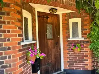 143 Friern Barnet Lane, photo 2