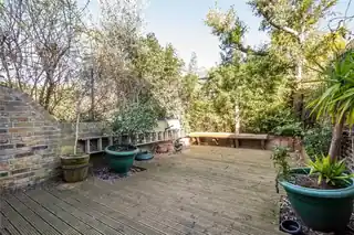 143 Oliphant Street, photo 2