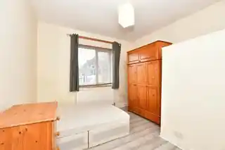 143B Vicarage Road, photo 4