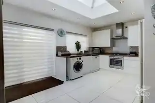 144 Ardleigh Green Road, photo 3