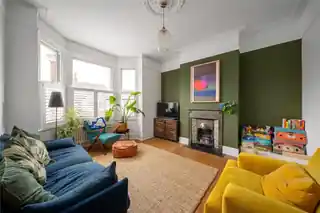 144 Casewick Road, photo 2