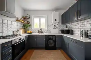144 Casewick Road, photo 4