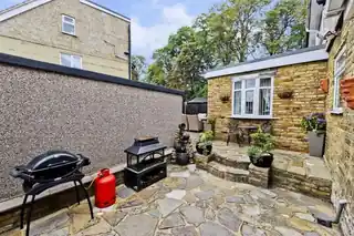 145 Falling Lane, photo 3