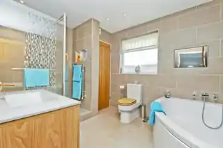 145 Falling Lane, photo 4