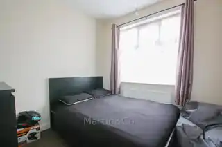 145 Martin Way, photo 3